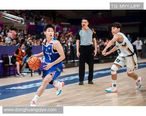 赛后分析：北京篮球队与上海篮球队的表现与状态对比探讨