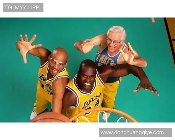 新西兰破坏者与雷霆的激烈对决展现篮球魅力与团队精神